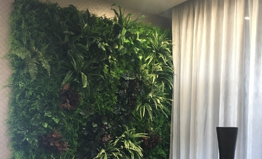 GREEN GARDENS & DESIGN